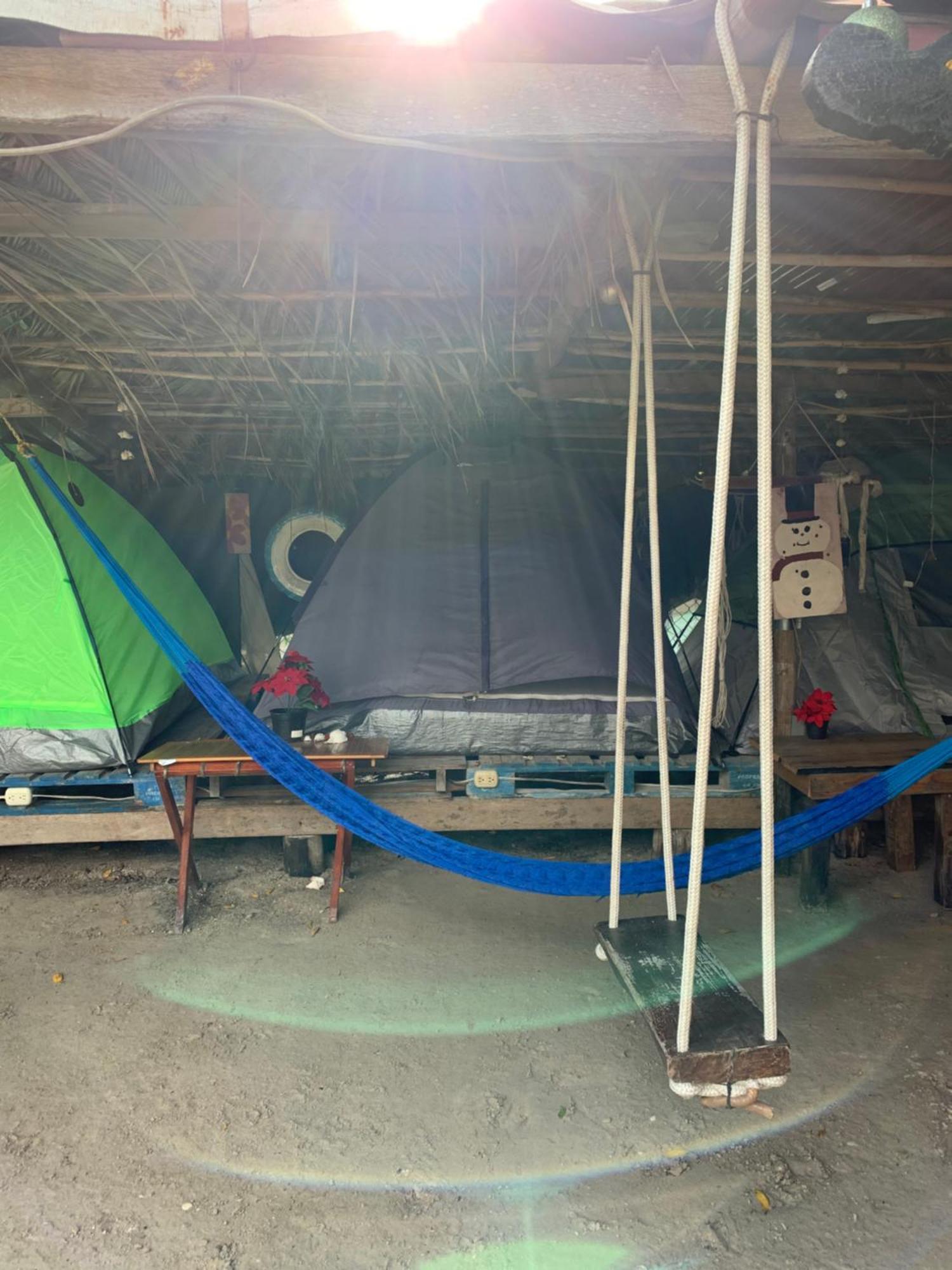 Casa De Los Santos Camping Y Eco Cabanas Holbox Extérieur photo