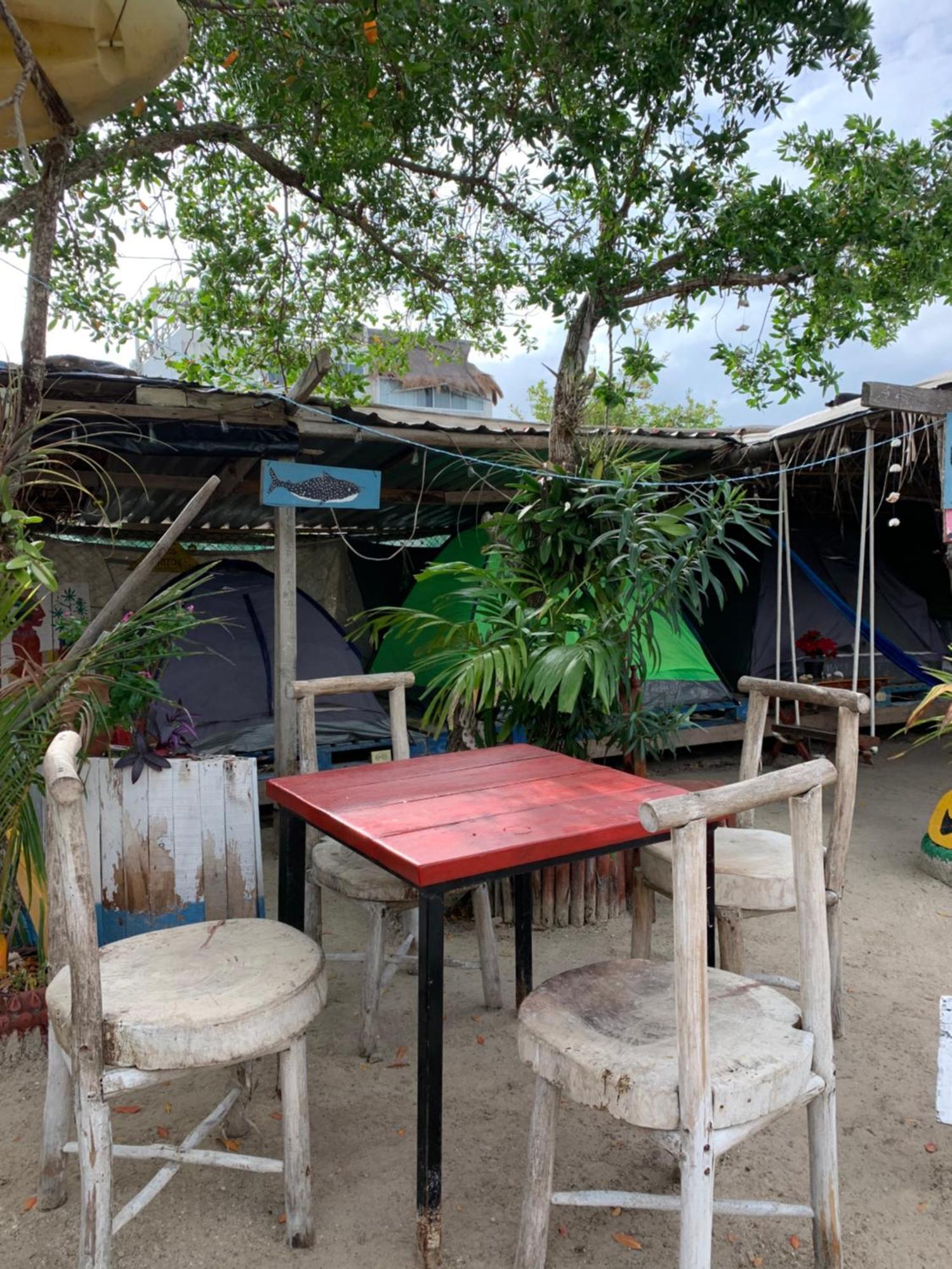 Casa De Los Santos Camping Y Eco Cabanas Holbox Extérieur photo